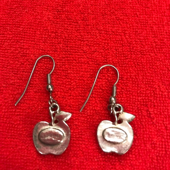 ***VINTAGE*** Sterling Silver Apple Earrings - Picture 3 of 3